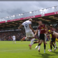 Richarlison big miss